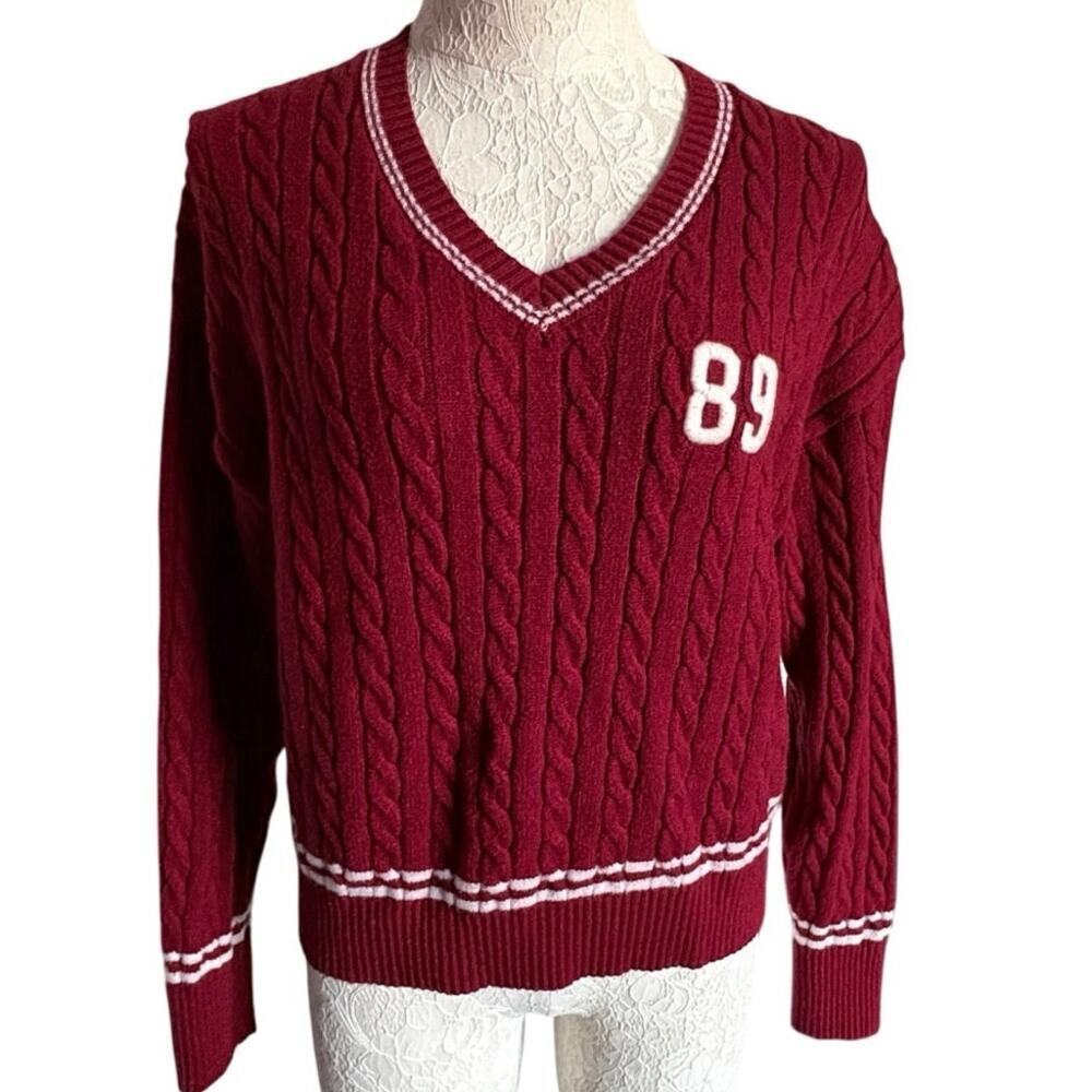 Burgundy Cable Knit V Neck Med Varsity Sweater Arden B Preppy Y2K Dark Academia